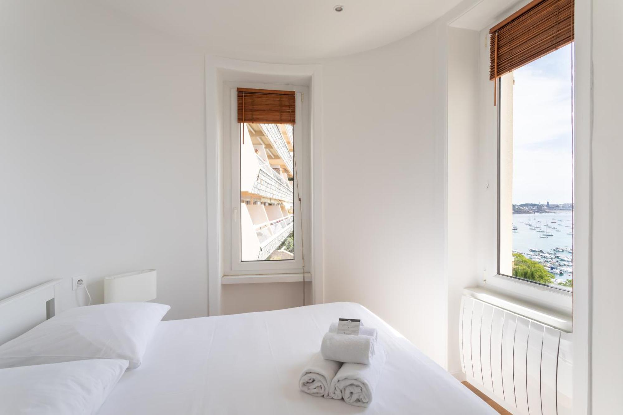 Le Beauvoir 1 - Appt Vue Mer Дінар Екстер'єр фото